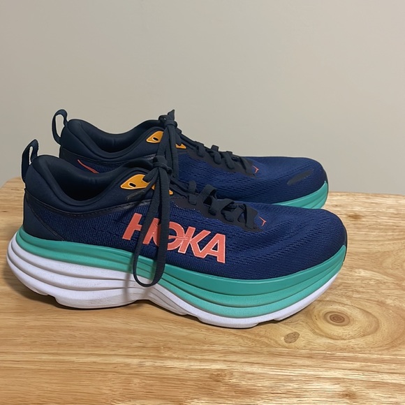 Hoka Shoes - HOKA Bondi 8